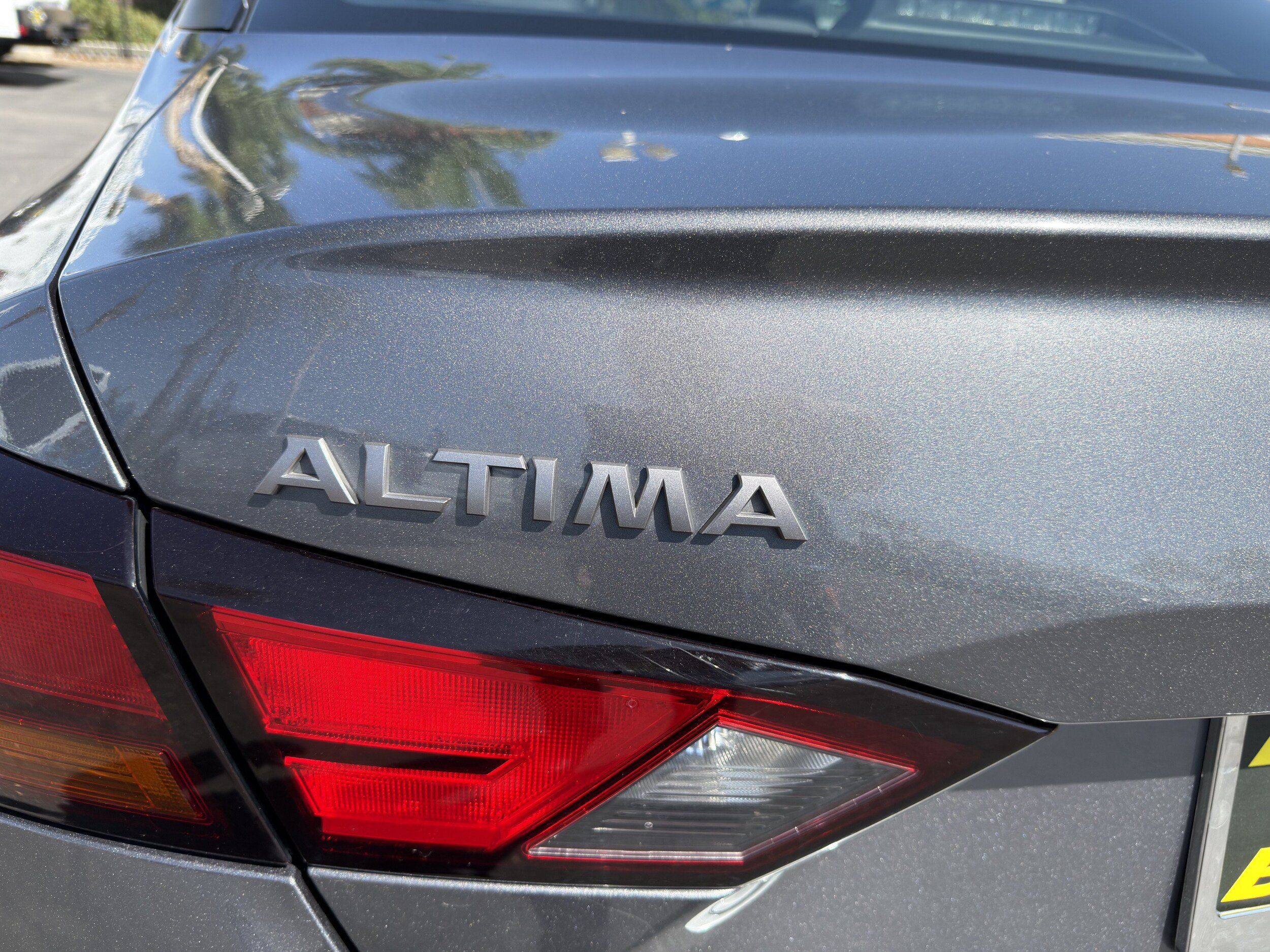 Used 2024 Nissan Altima 2.5 SV w/ SV Premium Package FWD image 41