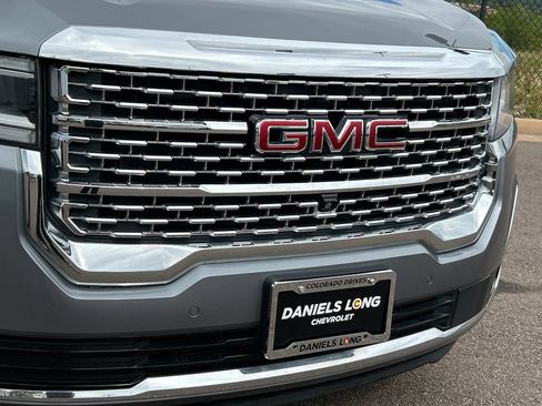 Used 2020 GMC Acadia Denali w/ Technology Package AWD/4WD image 23