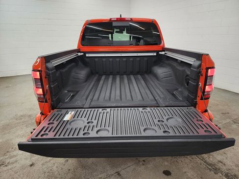 Used 2025 Nissan Frontier PRO-4X w/ Pro Convenience Package image 28