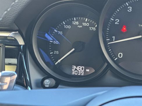 Used 2025 Porsche Macan image 31