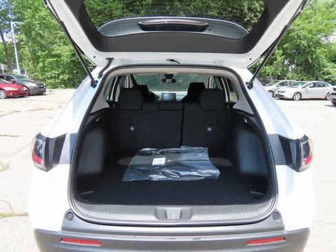 New 2026 Honda HR-V LX image 11