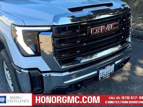 Used 2024 GMC Sierra 2500 Pro w/ Convenience Package AWD/4WD image 33