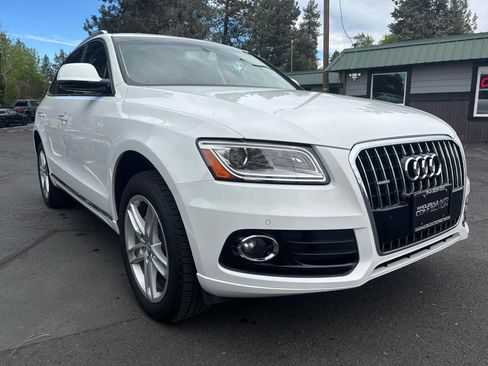 Used 2017 Audi Q5 2.0T Premium Plus w/ Technology Package AWD/4WD image 6