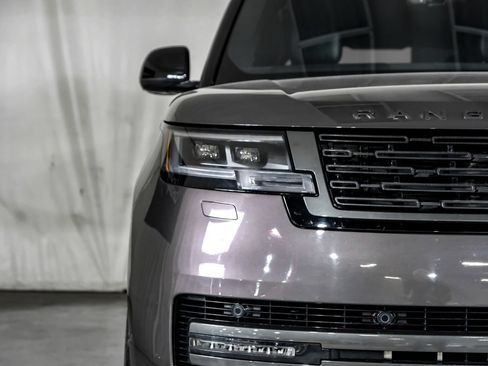 Used 2024 Land Rover Range Rover SE AWD/4WD image 40