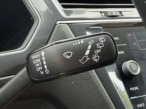Used 2024 Volkswagen Tiguan SE R-Line AWD/4WD image 26