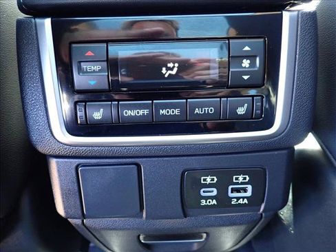 Used 2026 Subaru Ascent Limited AWD/4WD image 11