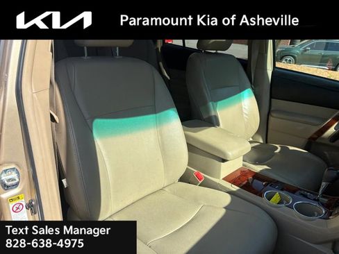 Used 2011 Toyota Highlander Limited w/ Tow Pkg image 20