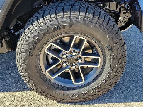 New 2026 Jeep Gladiator Mojave AWD/4WD image 7