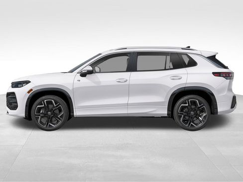 New 2026 Volkswagen Tiguan SEL R-Line AWD/4WD image 3