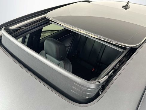 Used 2025 Audi Q3 2.0T Premium Plus image 19