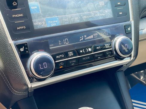 Used 2018 Subaru Outback 2.5i Premium AWD/4WD image 11