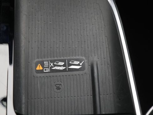 Used 2025 Buick Enclave Preferred image 25