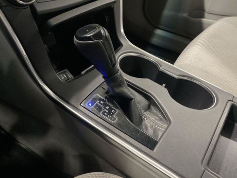 Used 2016 Toyota Camry LE FWD image 24