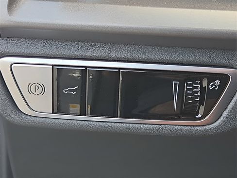 New 2026 Cadillac Vistiq Sport image 25