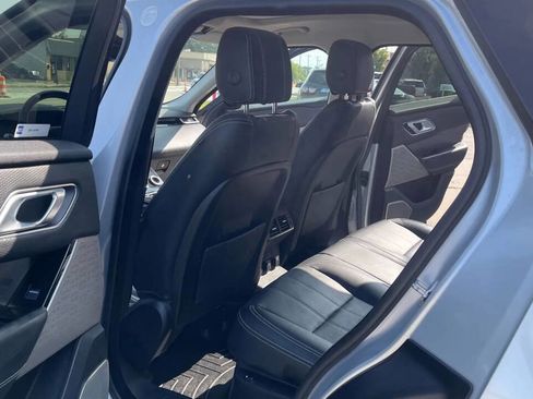 Used 2018 Land Rover Range Rover Velar S image 18