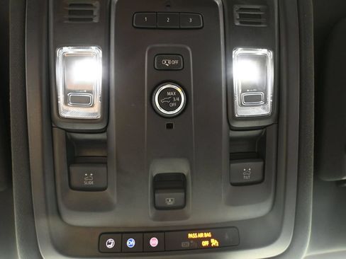 Used 2023 Chevrolet Suburban RST AWD/4WD image 28