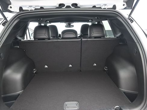 New 2026 Jeep Compass Latitude AWD/4WD image 16