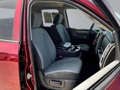 Used 2024 RAM 1500 Classic SLT RWD image 31