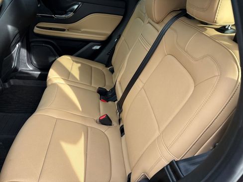 Used 2022 Lincoln Corsair Reserve image 10