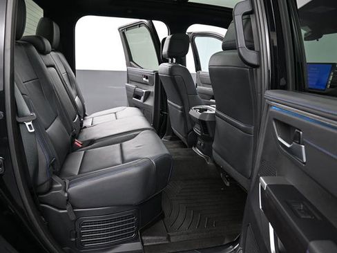 Used 2023 Toyota Tundra Platinum image 18