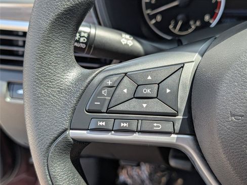 Used 2024 Nissan Altima 2.5 SV FWD image 21