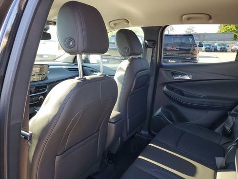 New 2026 Buick Encore GX Sport Touring FWD image 9
