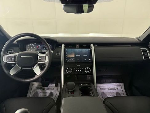 Certified 2025 Land Rover Discovery S AWD/4WD image 24