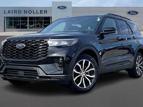 New 2026 Ford Explorer ST-Line AWD/4WD image 1