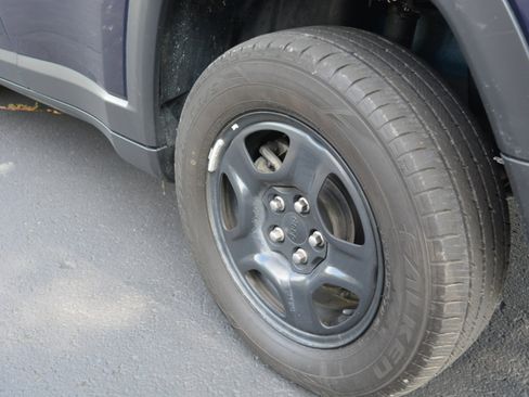 Used 2021 Jeep Compass Sport w/ Cold Weather Group image 10