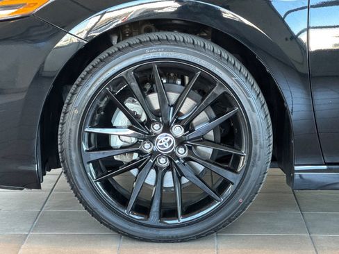 Certified 2021 Toyota Camry XSE FWD image 25