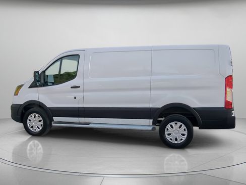 Certified 2025 Ford Transit 250 Low Roof w/ Exterior Upgrade Package RWD image 19