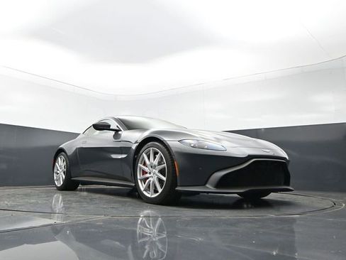 Used 2019 Aston Martin V8 Vantage Coupe RWD image 26