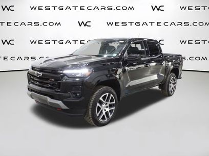 Used 2023 Chevrolet Colorado Z71 w/ Z71 Convenience Package 2