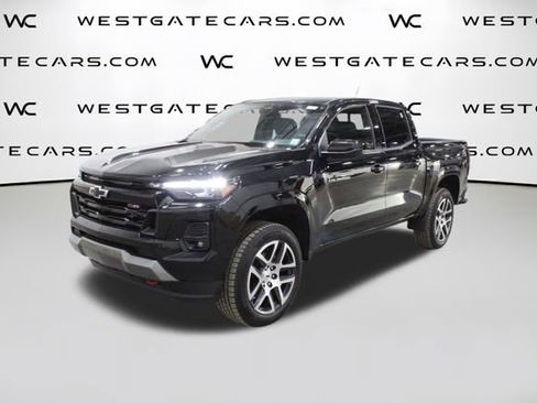 Used 2023 Chevrolet Colorado Z71 w/ Z71 Convenience Package 2 image 1