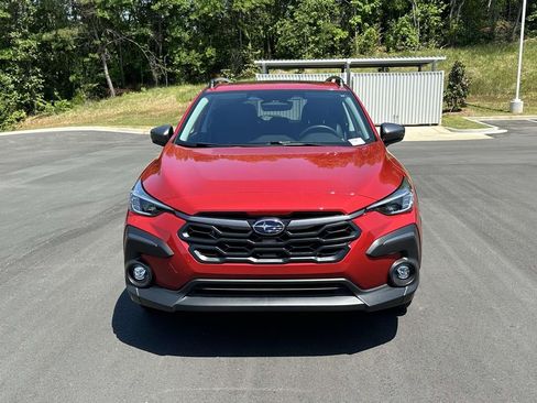 Used 2024 Subaru Crosstrek 2.5i Limited w/ Crosstrek Mirror Package AWD/4WD image 2