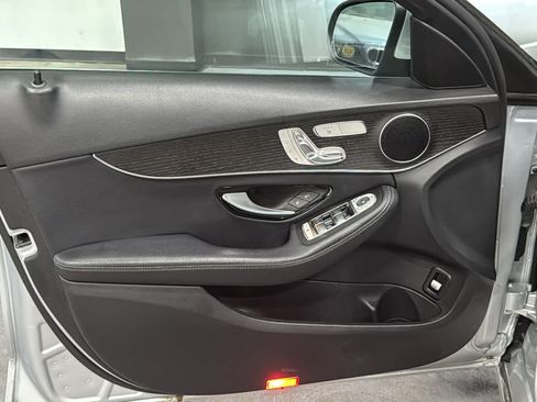 Used 2021 Mercedes-Benz C 300 4MATIC Sedan image 9