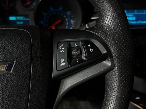 Used 2016 Chevrolet Cruze L FWD image 16