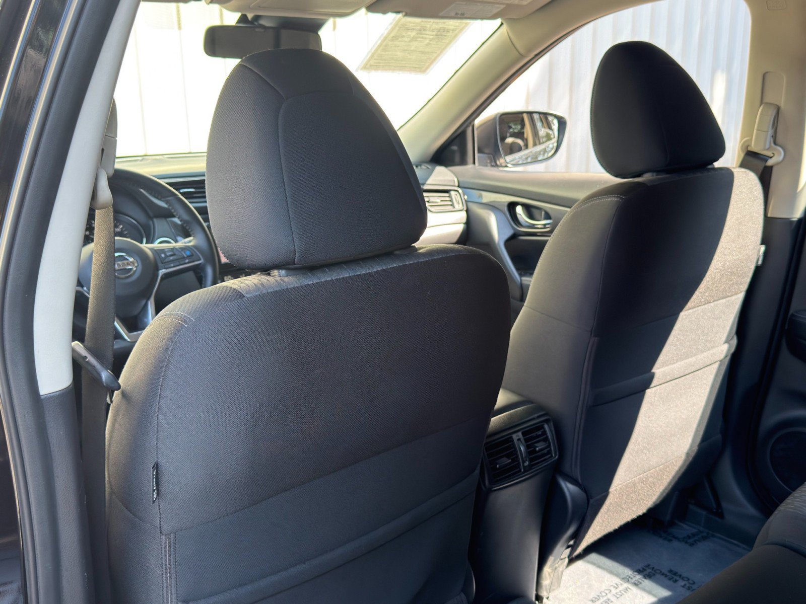 Used 2019 Nissan Rogue SV w/ Premium Package AWD/4WD image 31