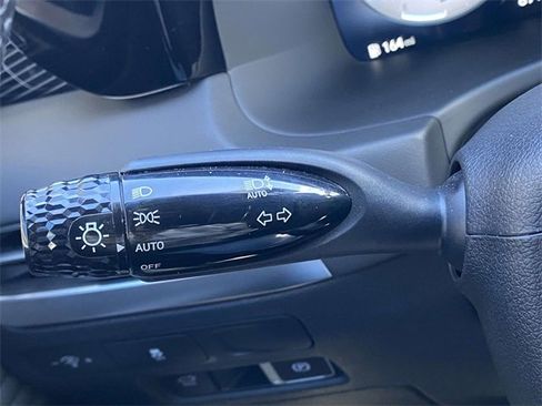 Used 2023 Hyundai Palisade Calligraphy image 23