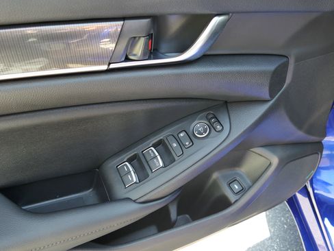 Used 2022 Honda Accord Sport image 13