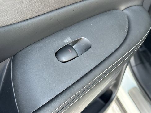 Certified 2023 Nissan Murano SV w/ SV Midnight Edition Package image 30