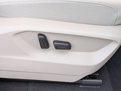 New 2026 Volkswagen Atlas SEL image 38