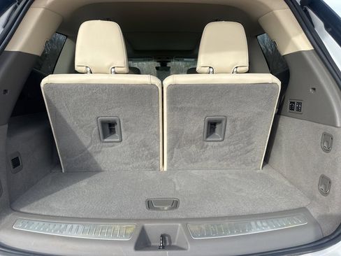 Used 2024 Cadillac XT6 Premium Luxury w/ Technology Package image 39