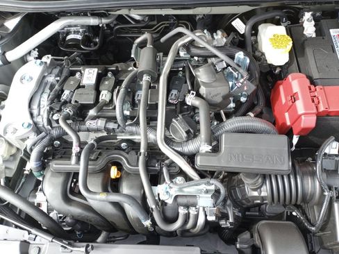 Used 2024 Nissan Sentra S FWD image 16
