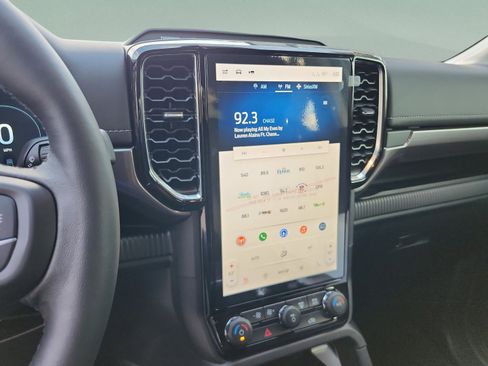 New 2025 Ford Ranger Lariat w/ FX4 Off-Road Package image 11