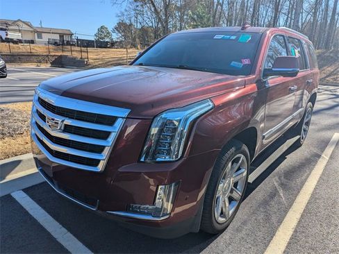 Used 2018 Cadillac Escalade Premium Luxury image 4