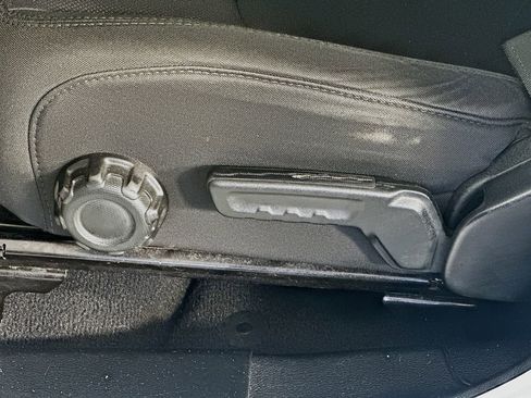 Used 2018 Jeep Wrangler Unlimited Sport S image 22