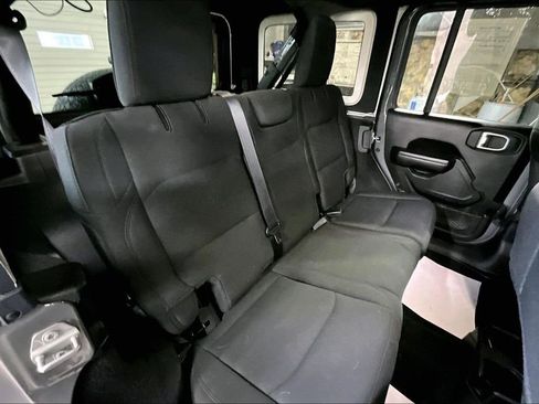 Used 2021 Jeep Wrangler Unlimited Sport image 25