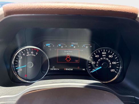 Used 2019 Ford F150 Lariat RWD image 27