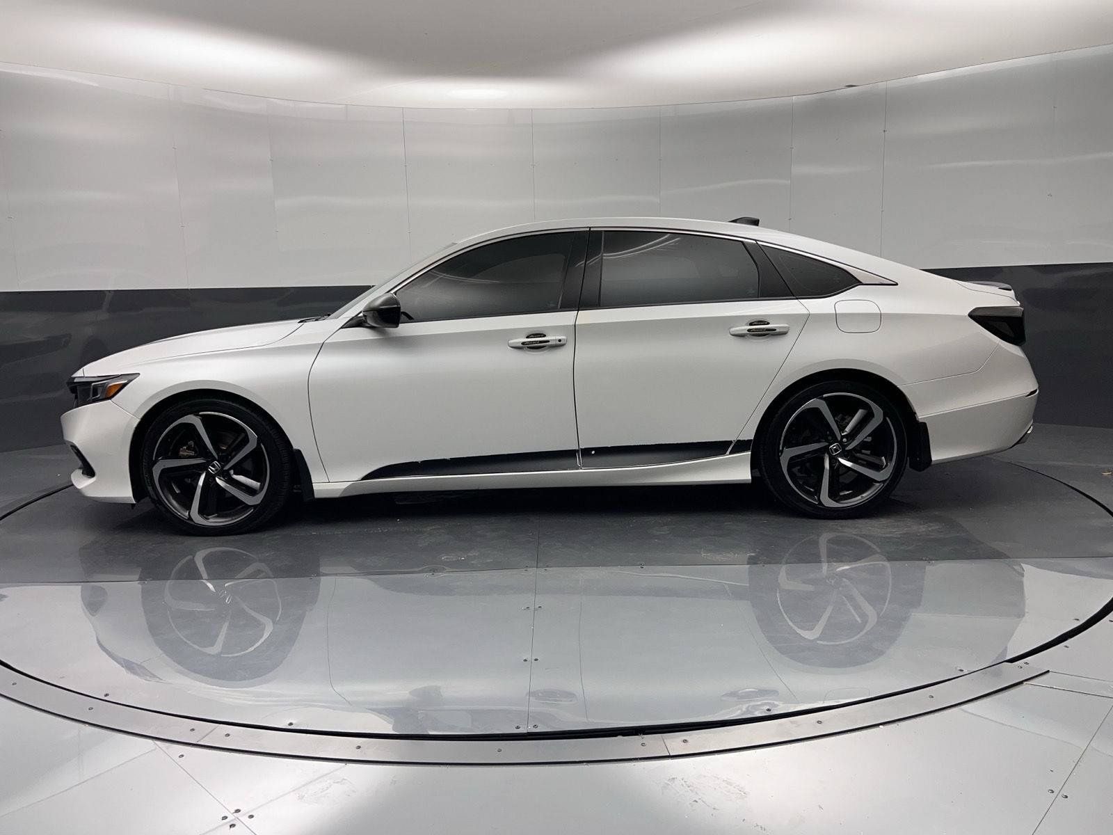 Used 2022 Honda Accord Sport image 28